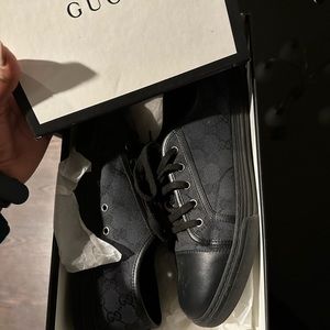 Gucci GG canvas. & Leather Sneaker